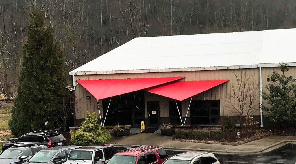 Retail Fabric Awnings Shade Solutions For Commercial Buildings Shopping Centers Storefronts Apartment Complexes Greenville Awning Company Greenville Sc